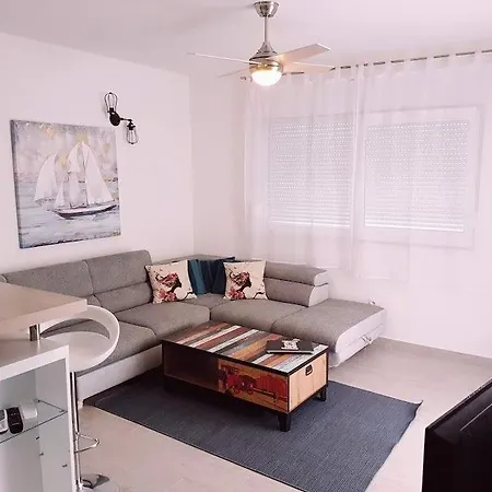 Cosy Corner 2 * Trogir