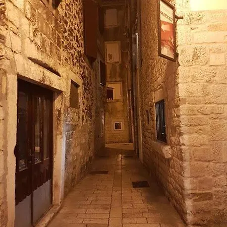 Cosy Corner 2 * Trogir