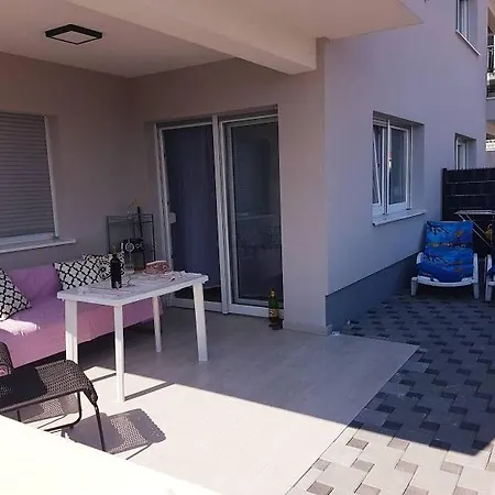 Cosy Corner 2 * Trogir